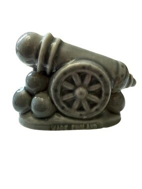 Made England Wade Whimseys Gray Ceramic Cannon Figurine - Circus collection